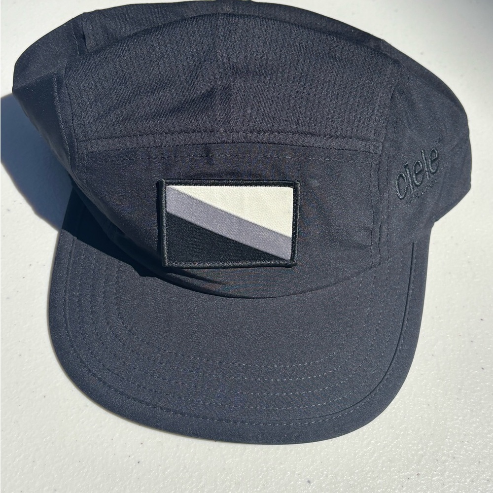 Tracksmith Chicago Marathon Ciele Cap